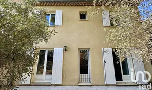 House at Beaumes-de-Venise (84190)