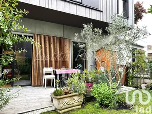 Apartment at Le Chesnay (78150)