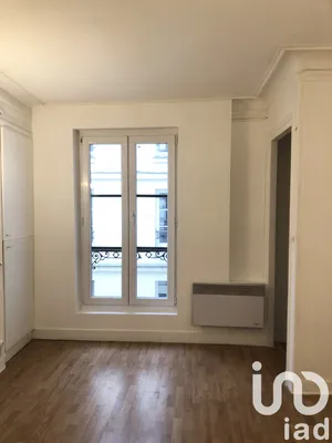 Apartment in Paris (75018)