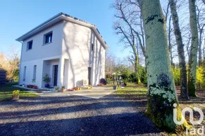 House at Blanquefort (33290)