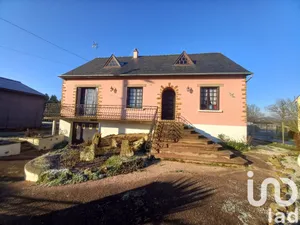 Detached at Gesvres (53370)