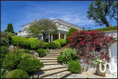 Mansion at ANTIBES (06160)