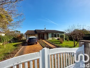Maison traditionnelle à Vélines (24230)