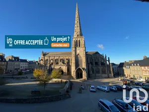 Immeuble à Tréguier (22220)