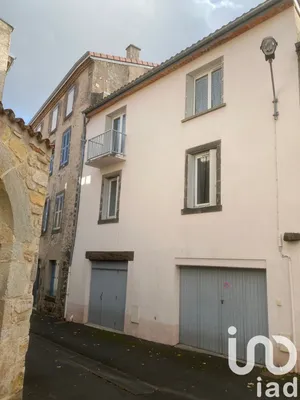 Townhouse at Saint-Amant-Tallende (63450)