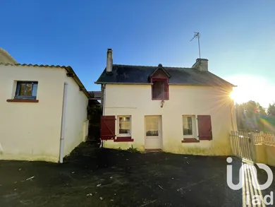 Building at Saint-Guen (22530) — 16/21
