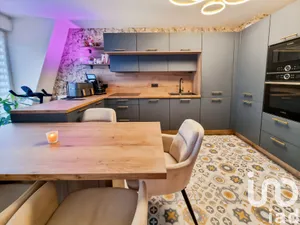 Apartment at Fresnes (94260)