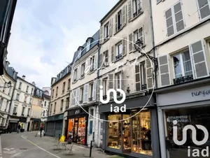 Building at Pontoise (95300)