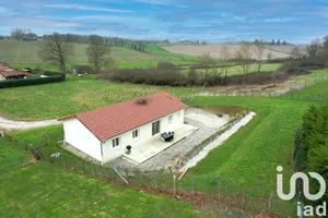 Traditional house at Pirajoux (01270)