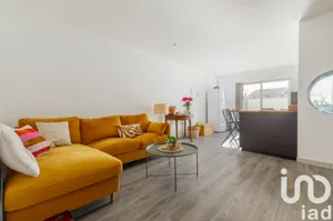 Apartment at Montagny (69700)