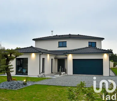 Land at Bruz (35170)