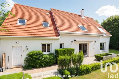 Traditional house at Saint-Witz (95470)