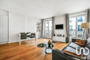 Apartment at Paris (75004)