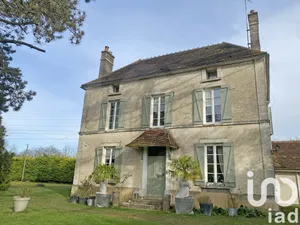 Mansion at Maligny (89800)