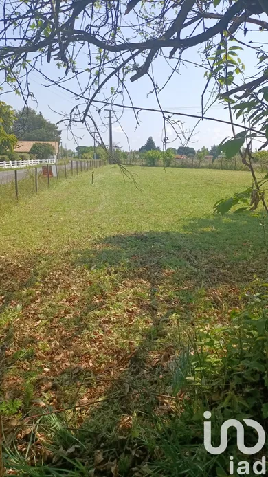 Terrain à bâtir à Saint-Magne-de-Castillon (33350)