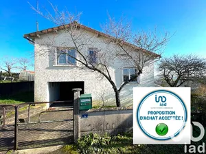 Maison traditionnelle à Pamproux (79800)