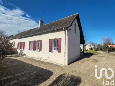 Maison à Neuilly-le-Réal (03340)