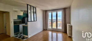 Apartment in Nanterre (92000)