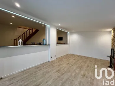 Traditional house at Draveil (91210)