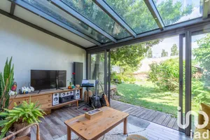 Apartment at Igny (91430)