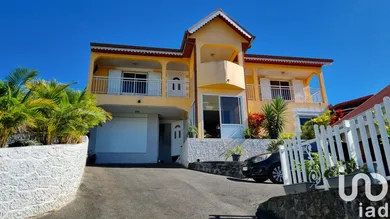 Maison traditionnelle à L'entre deux (97414)