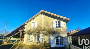 Park home at Mouzon (16310)