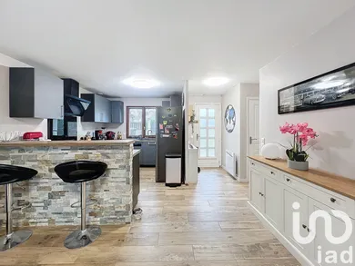 Maison traditionnelle à Saint-Fargeau-Ponthierry (77310) — 2/13