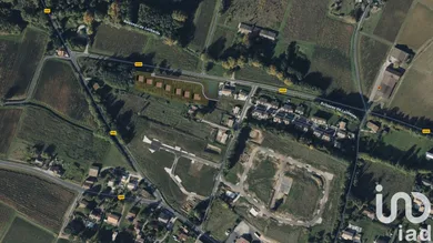 Terrain à bâtir à Bourg (33710)