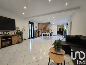 Longere at Neuilly-sous-Clermont (60290)