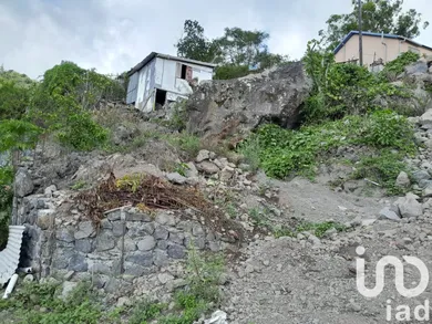 Building plot at Cilaos (97413)