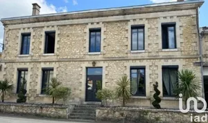 Demeure à La Roche-Chalais (24490)