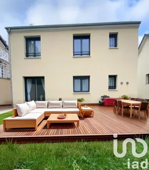 Maison à Combs-la-Ville (77380)