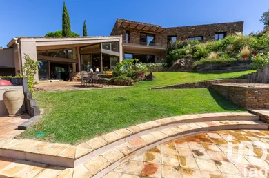 Maison d'architecte à La Croix-Valmer (83420)