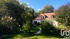 Maison traditionnelle à Montcourt-Fromonville (77140)