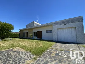 House at Pineuilh (33220)