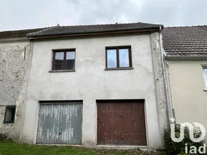 Building in Saint-Cyr-sur-Morin (77750)