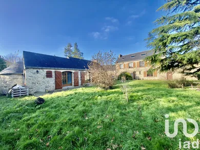 House at Lizio (56460)