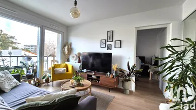 Apartment at Reims (51100)