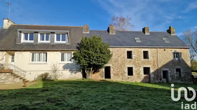 Maison traditionnelle à Plouguenast (22150)