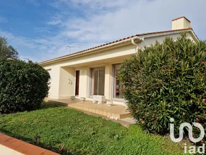 Traditional house at Maché (85190)