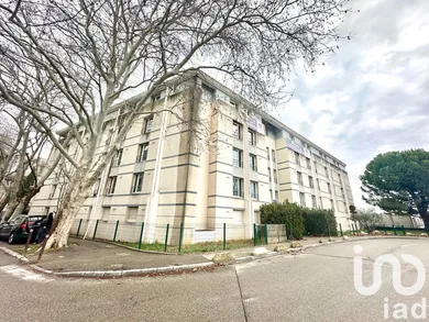 Building at Avignon (84000) — 12/13