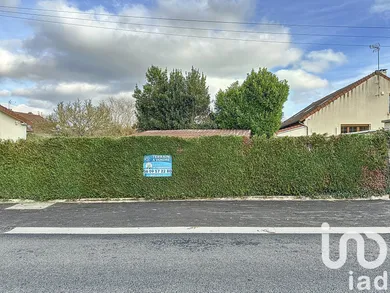 Building plot at Nangis (77370)