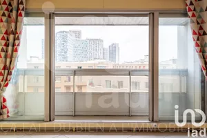 Apartment at Paris (75015)