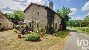 Maison à usson du poitou (86350)