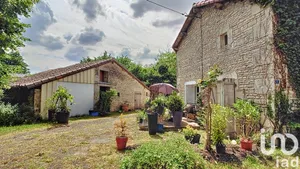 Maison à usson du poitou (86350)