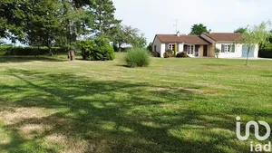 House at Pompaire (79200)