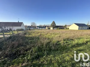 Land at Les Bordes (36100)