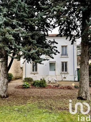 Traditional house at Nanterre (92000)