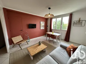 Apartment at Troyes (10000)