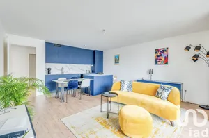 Apartment at Pantin (93500)
